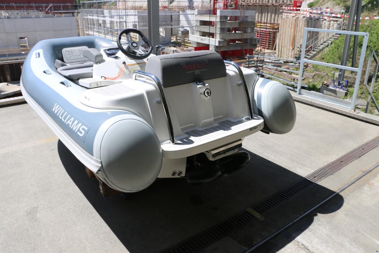 Williams Turbojet 325