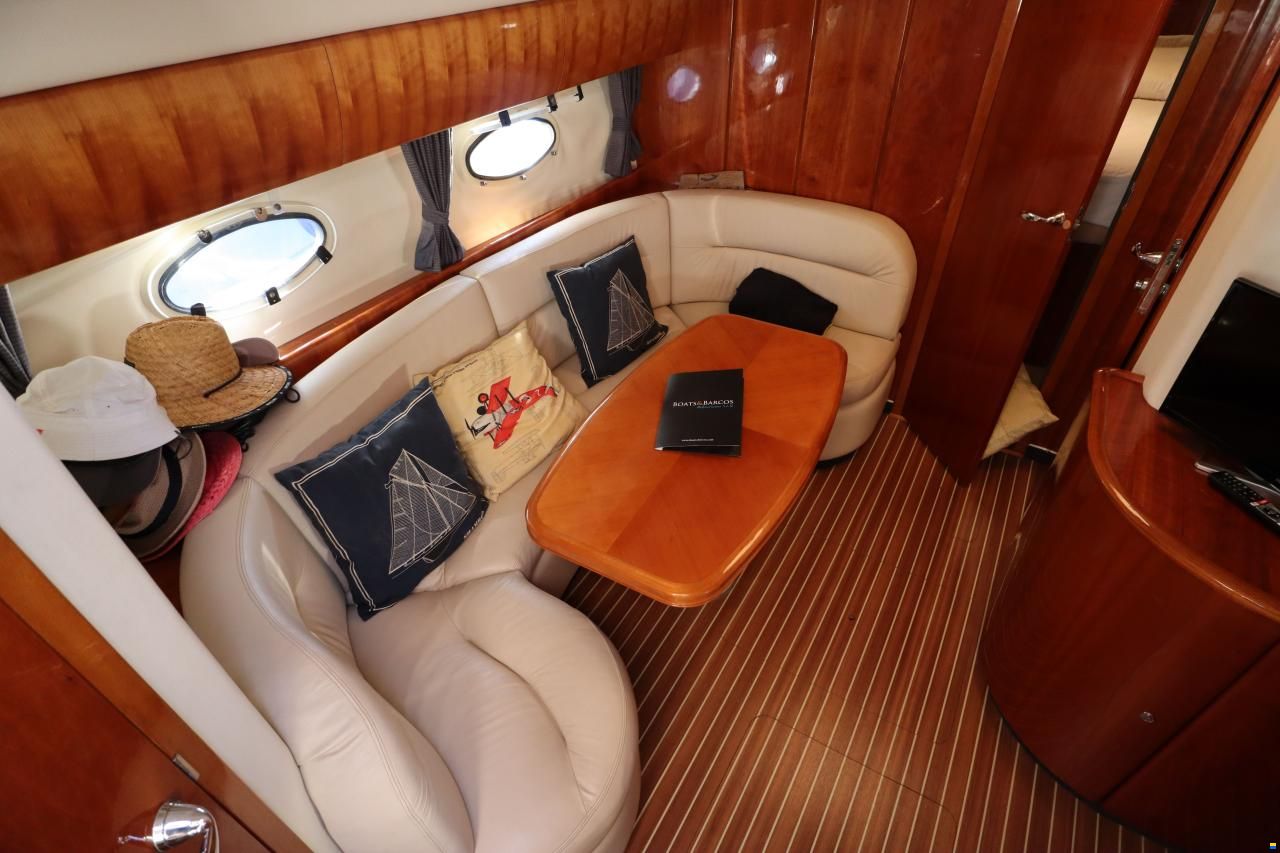Princess V42