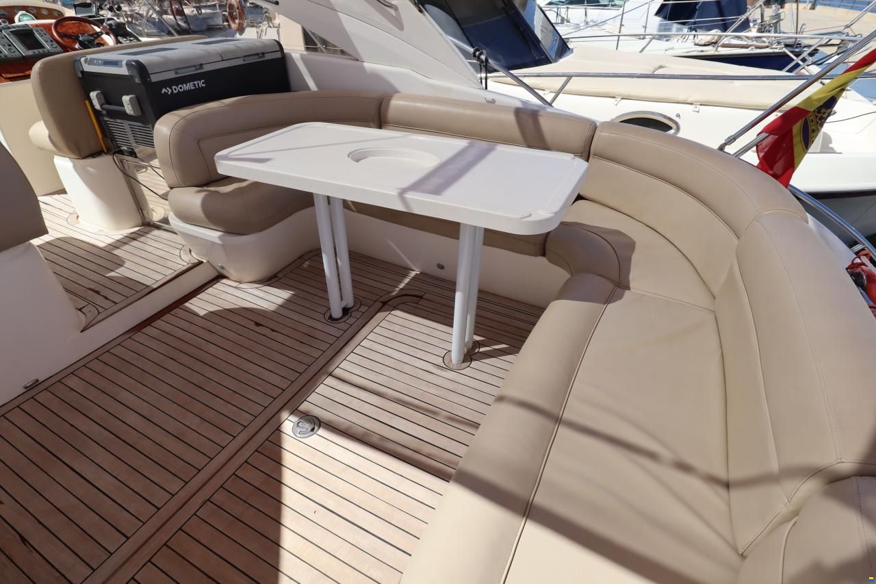 Princess V42