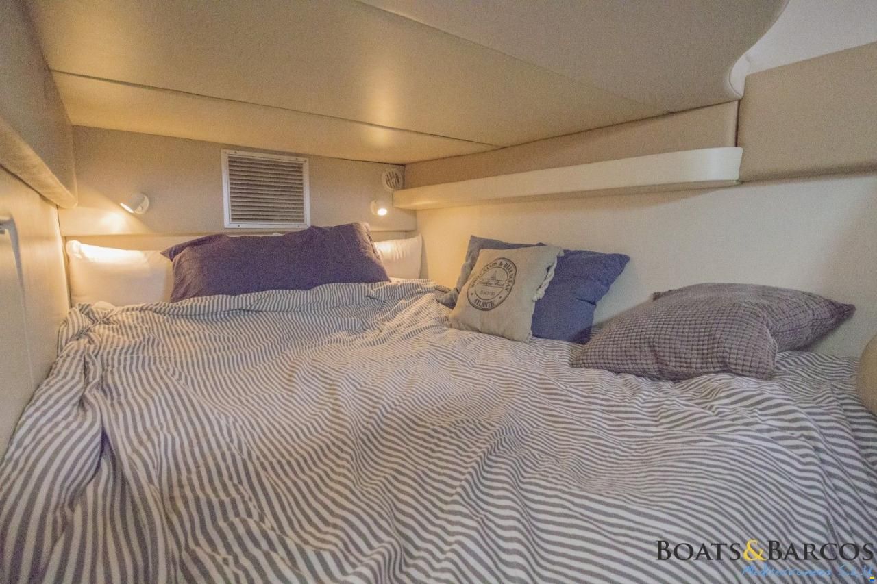 Bayliner 325