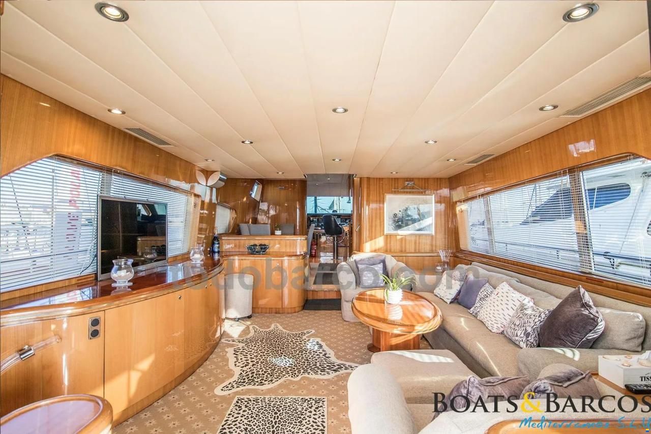 Elegance Yacht 76