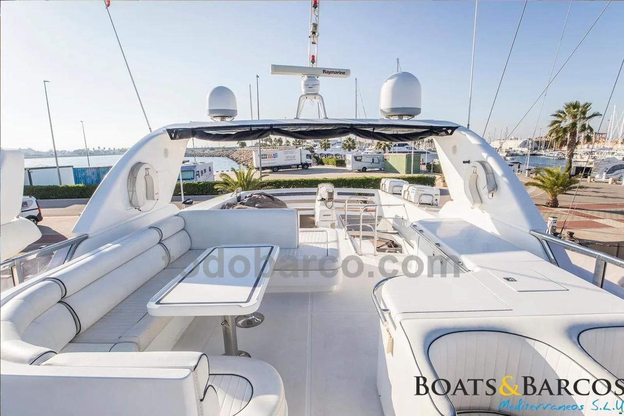 Elegance Yacht 76