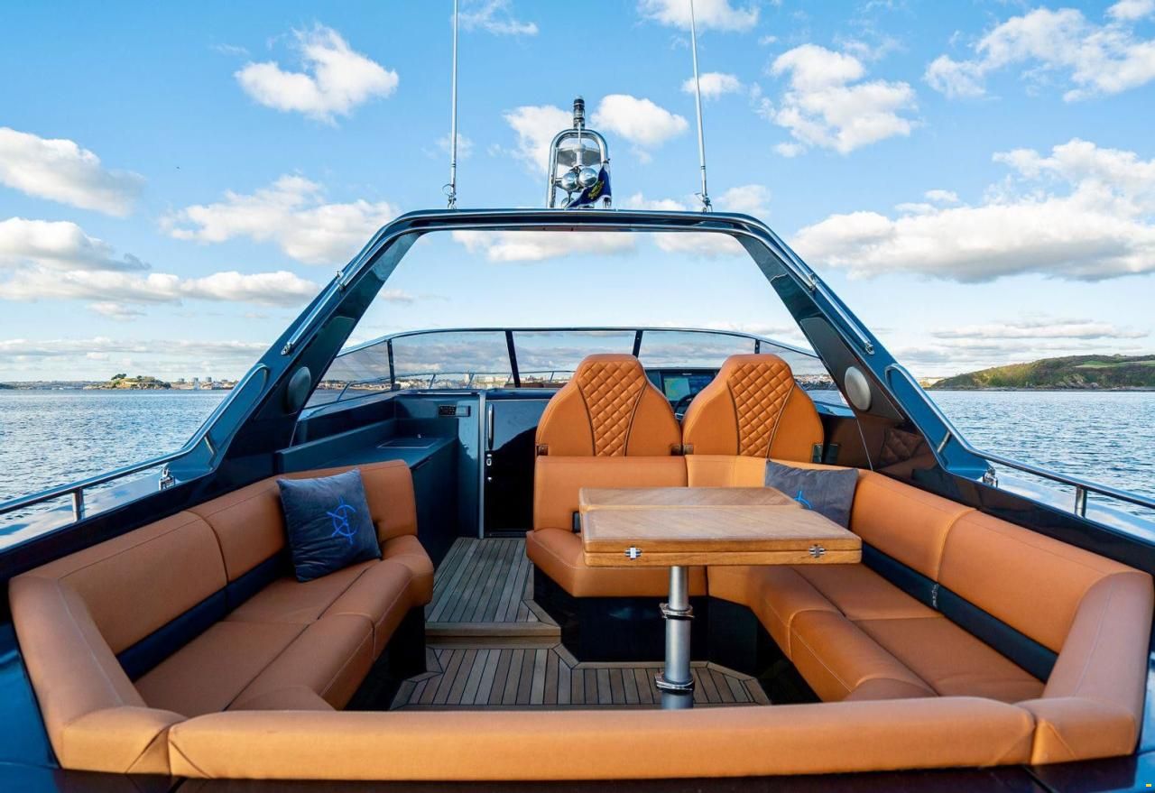 Sunseeker Martinique 36