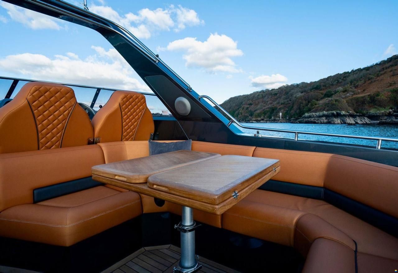 Sunseeker Martinique 36
