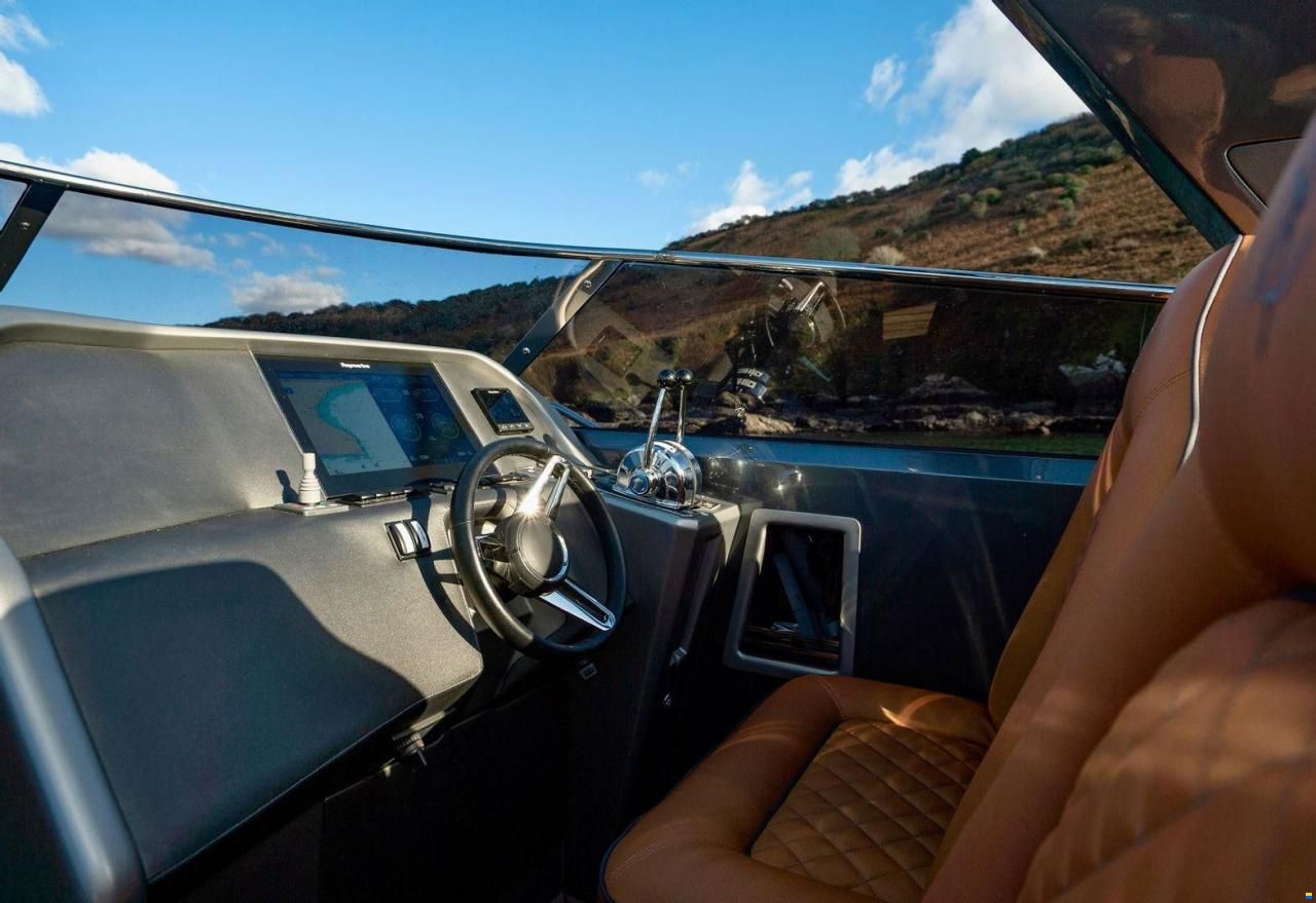 Sunseeker Martinique 36