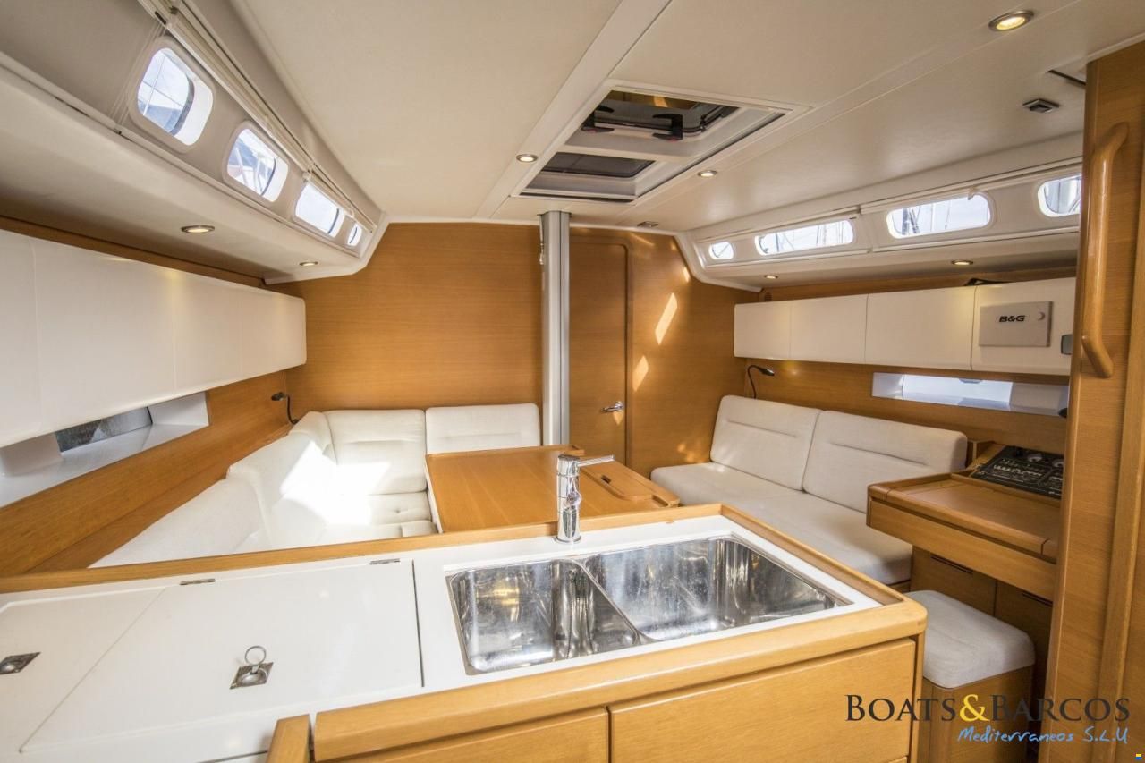 Grand Soleil 39