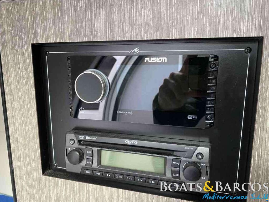 Monterey 295 Sport Yacht
