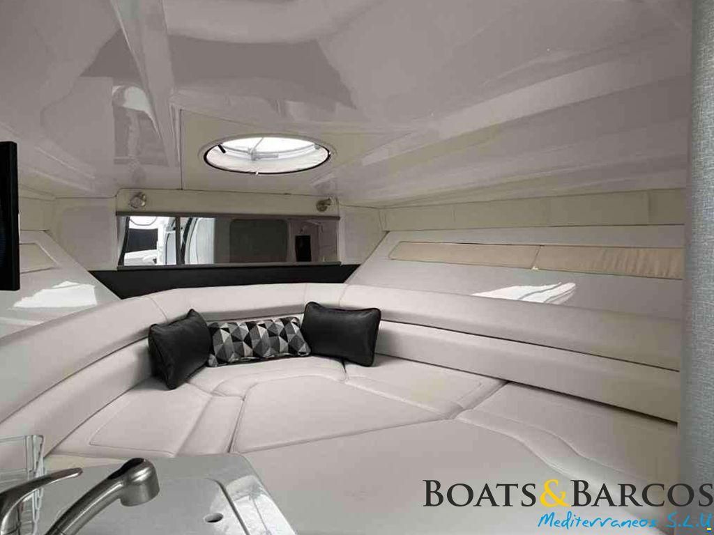 Monterey 295 Sport Yacht