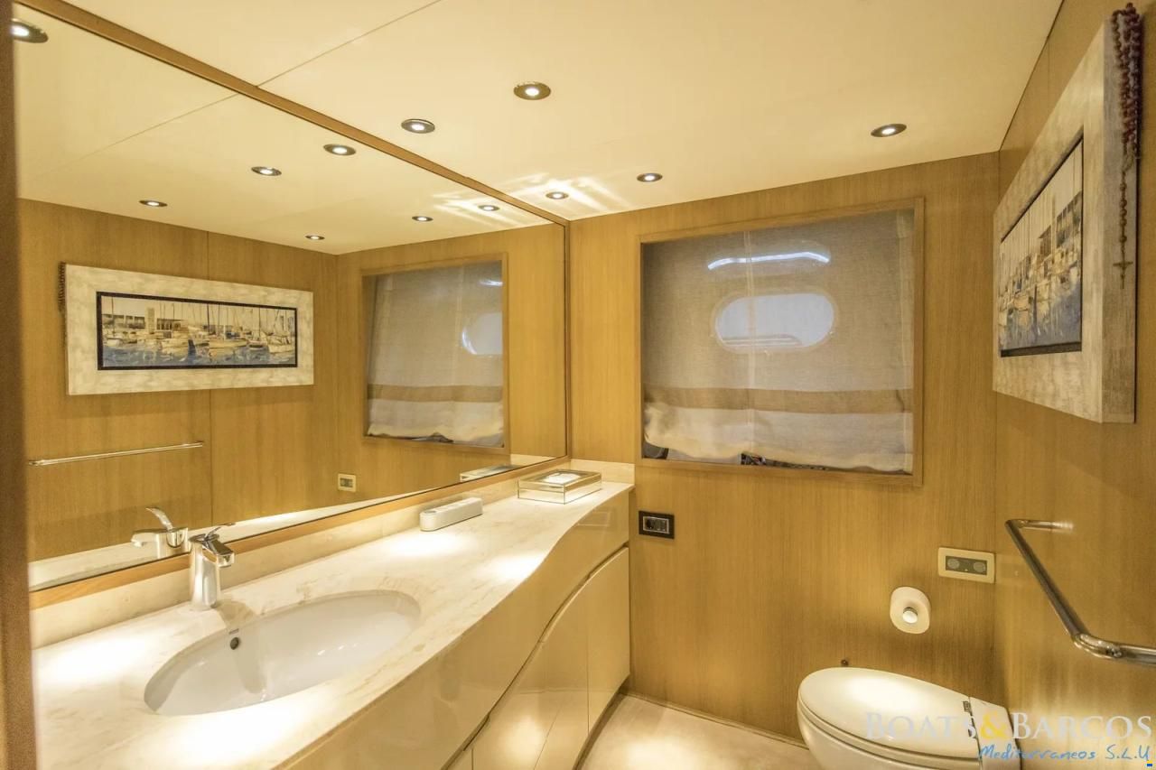 Astondoa 102 Glx