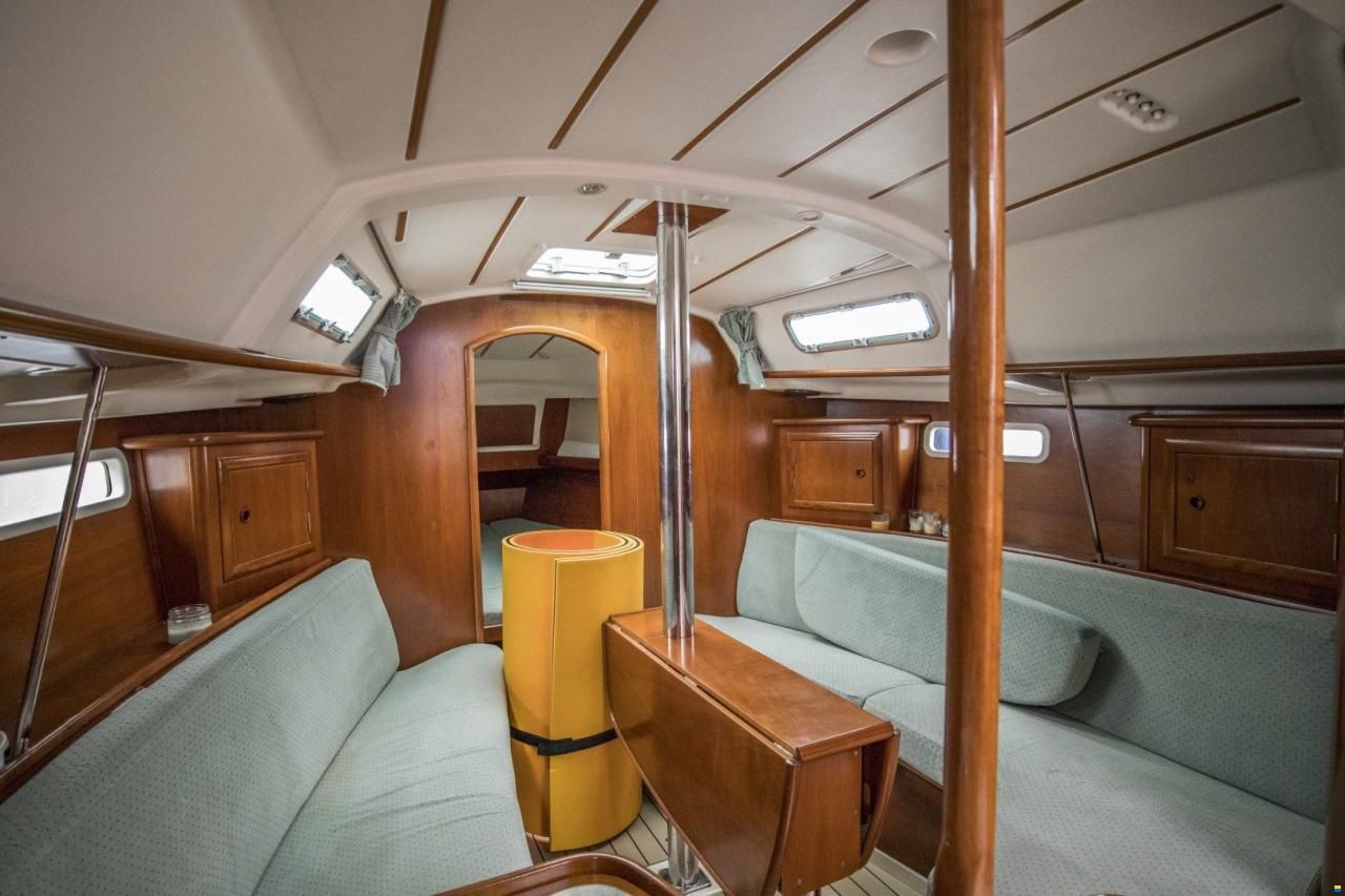 Beneteau Oceanis Clipper 331