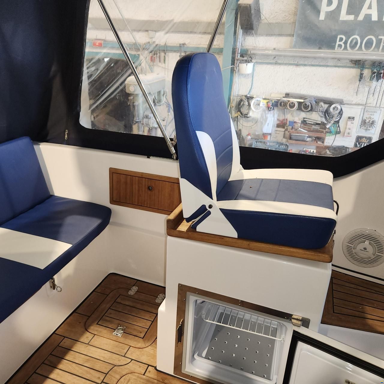 SBM 600 Cabin