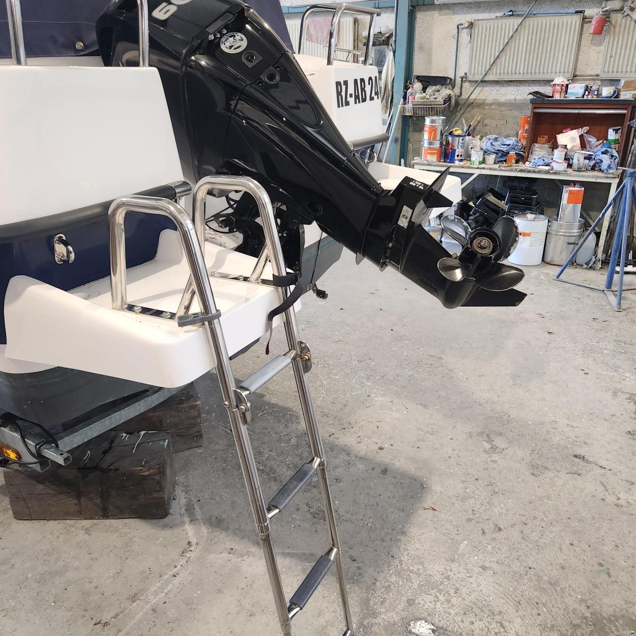 SBM 600 Cabin