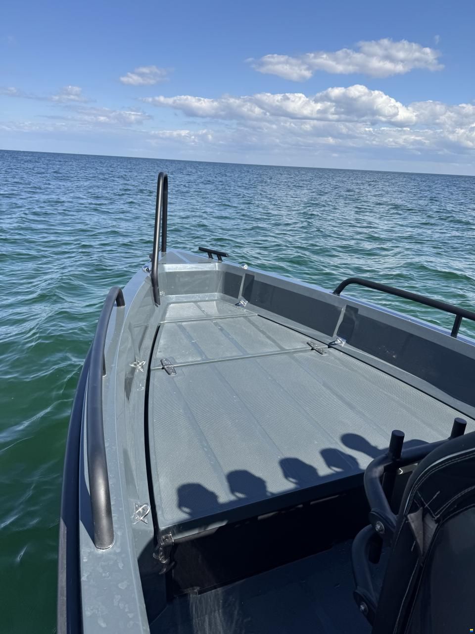 XO Boats DFNDR