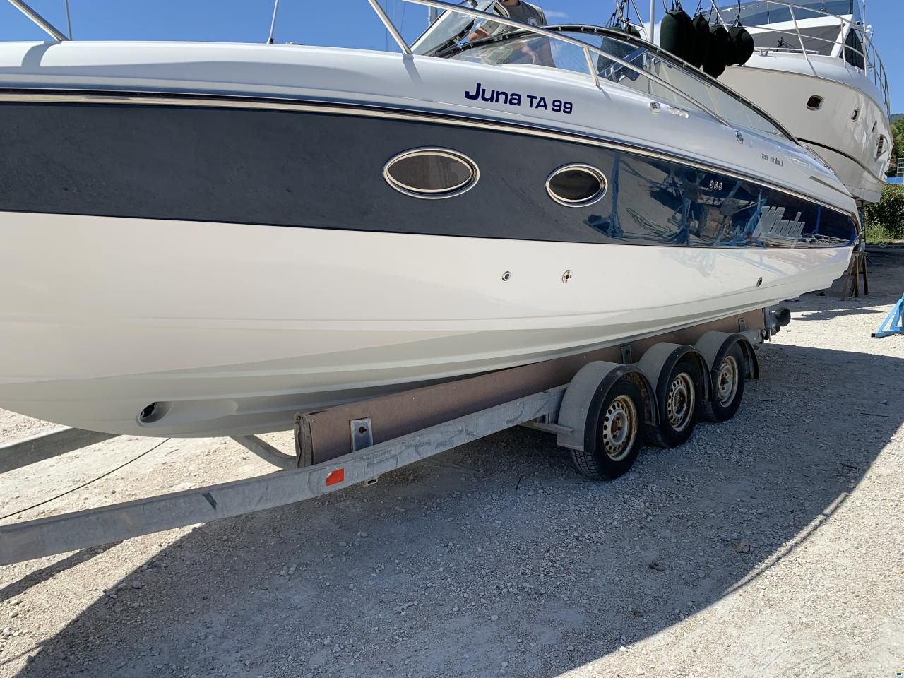 Windy 28 Ghibli