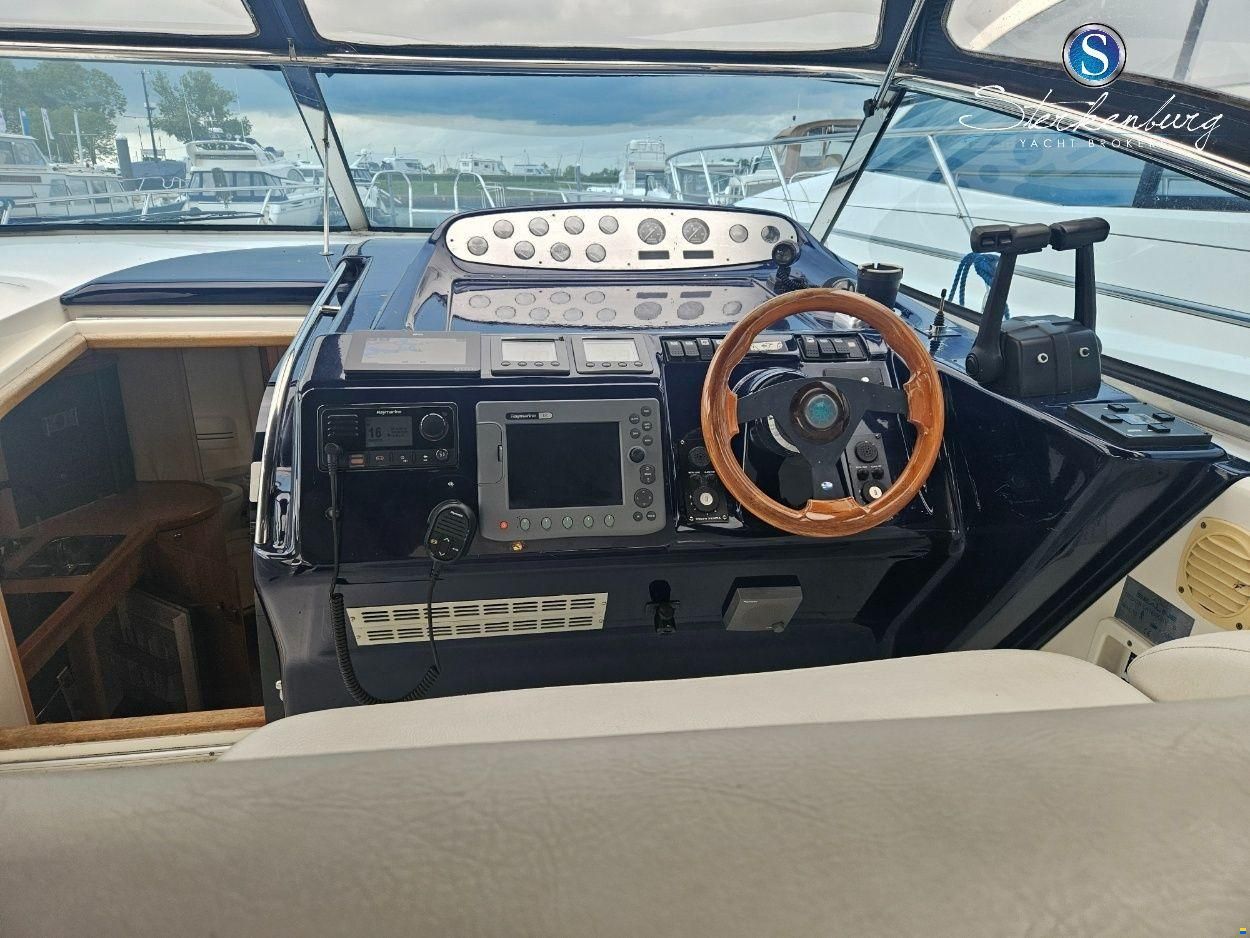 Sealine S37