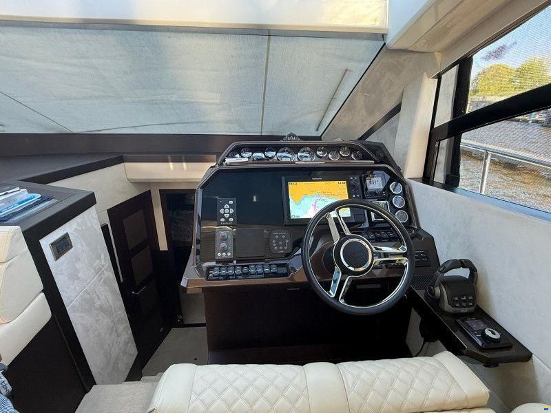 Galeon 470 SKY