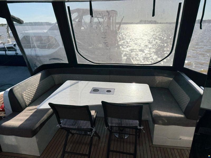 Galeon 470 SKY