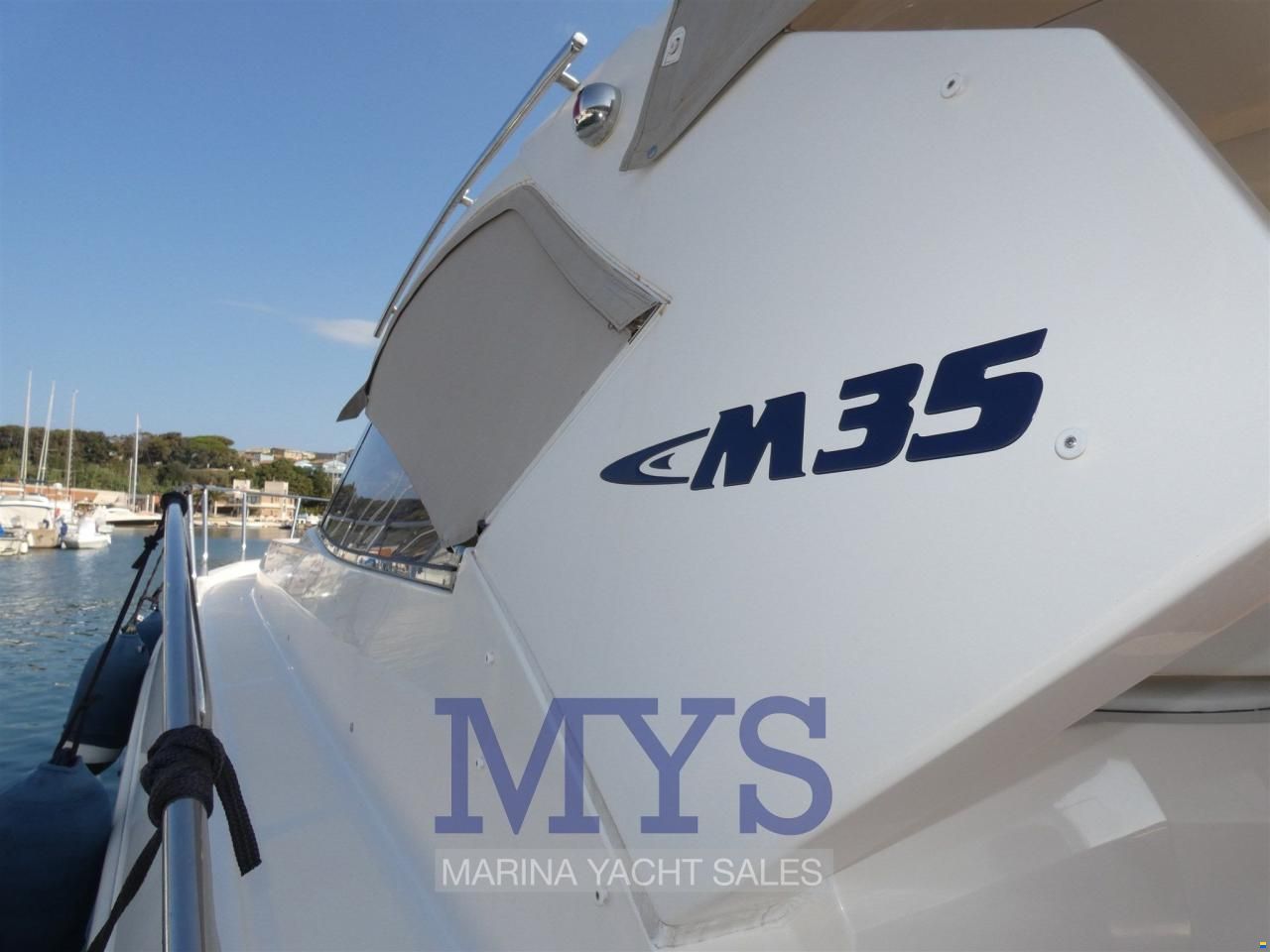 Man&ograve; M35