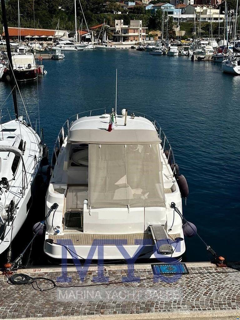 Man&ograve; M35
