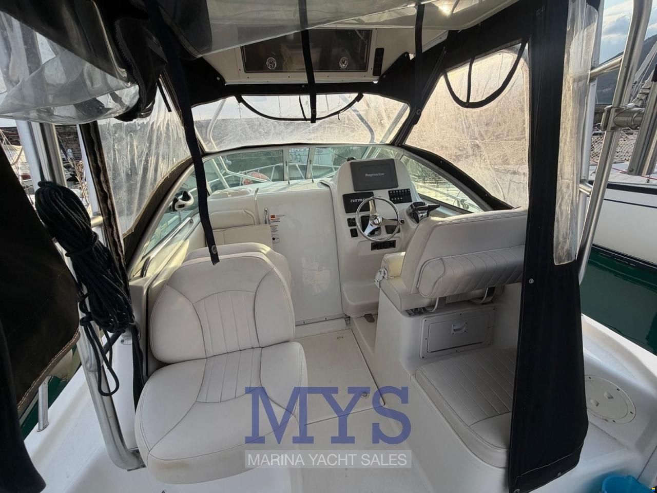 Robalo R265
