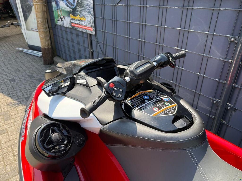 Sea Doo RXP X 325