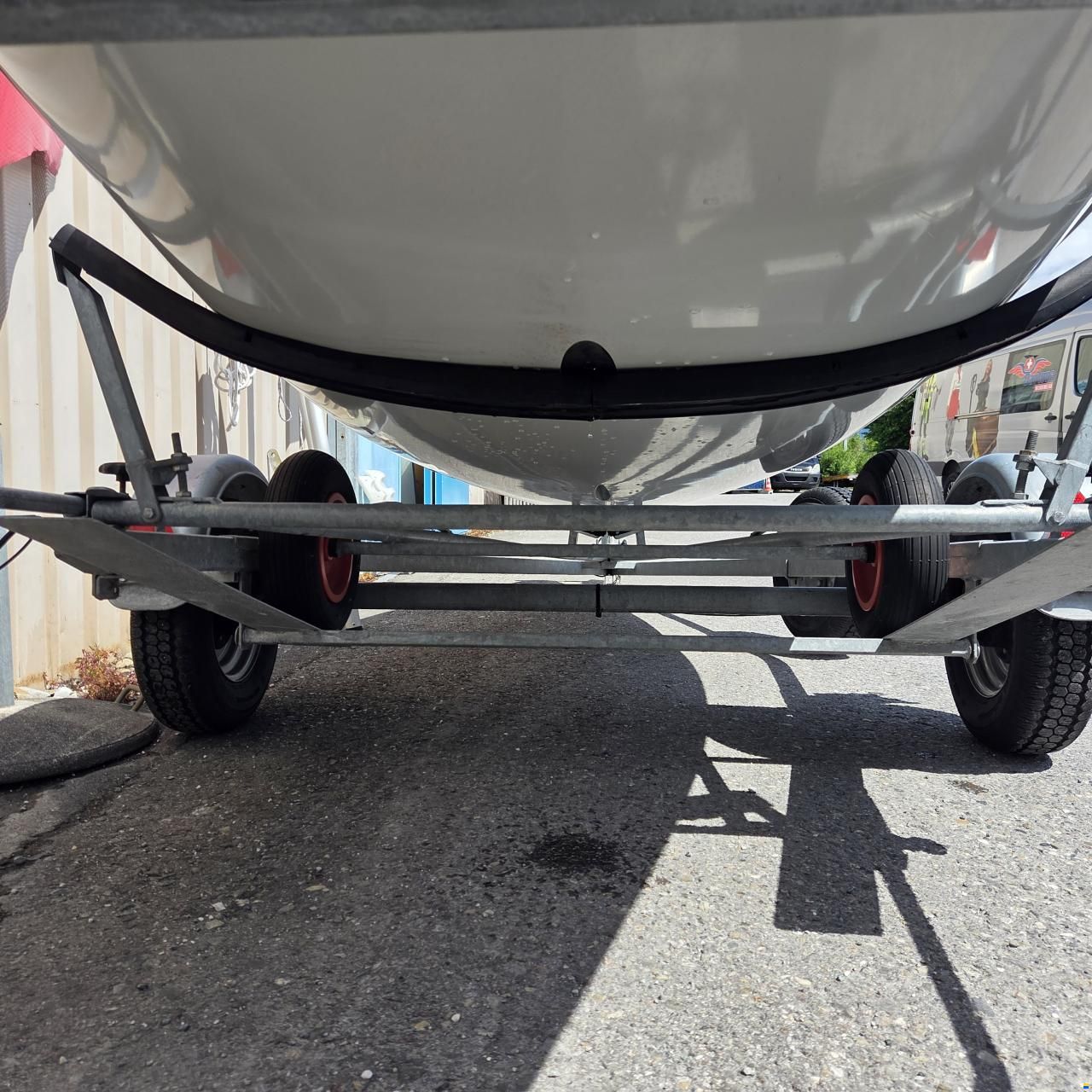 Performance Sailcraft Laser Standard mit Strassenanhänger