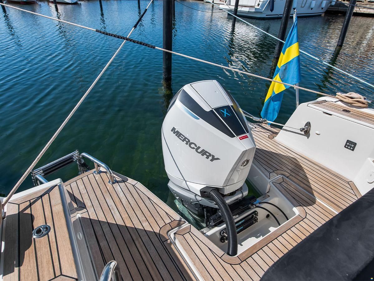 Nimbus W9 T-Top
