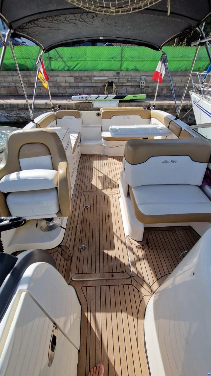 Sea Ray 300 Sundeck