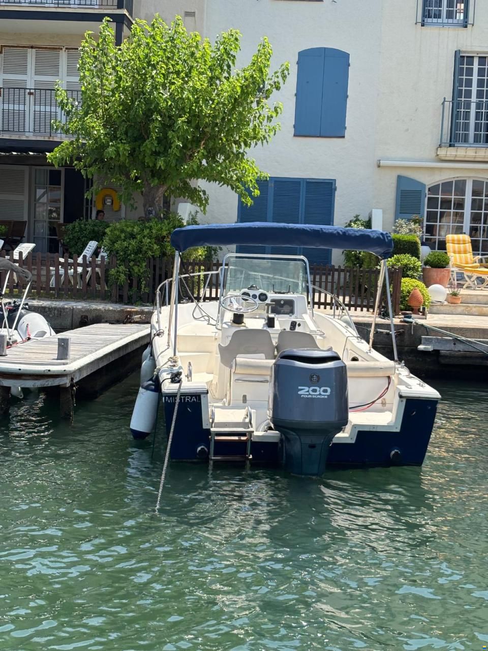 Kelt White Shark 225