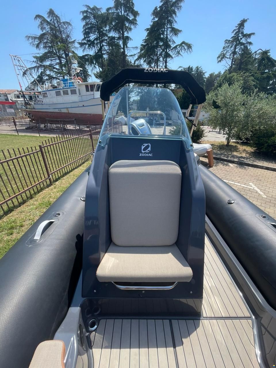 Zodiac Medline 6.8