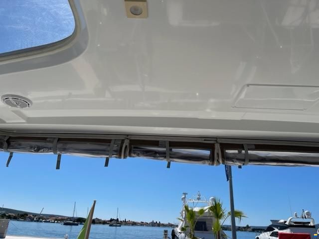 Lagoon 39