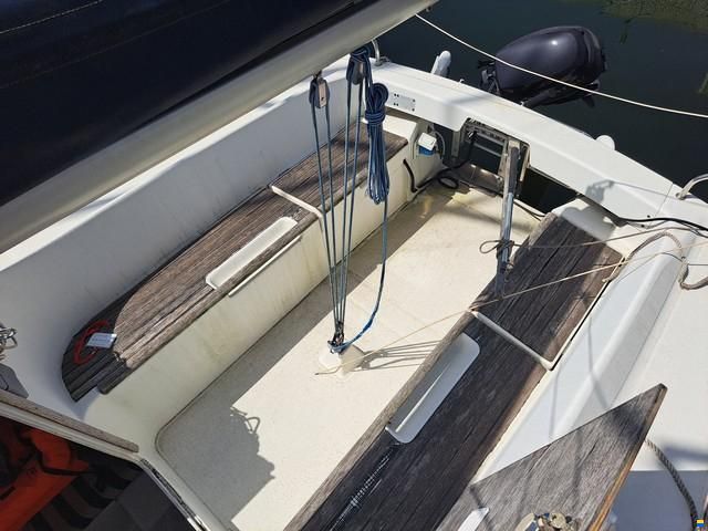 Beneteau First 211
