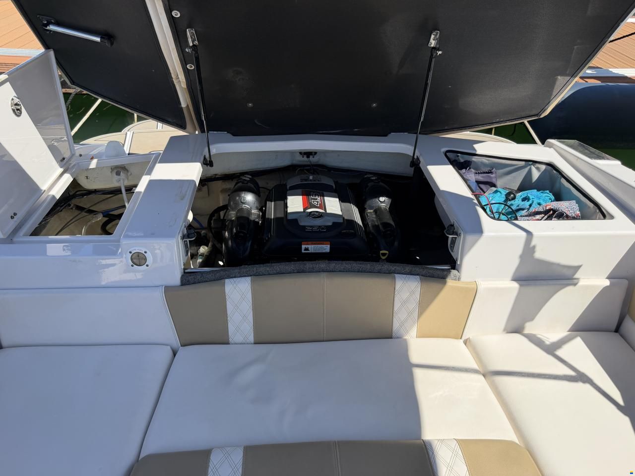 Glastron GT 229