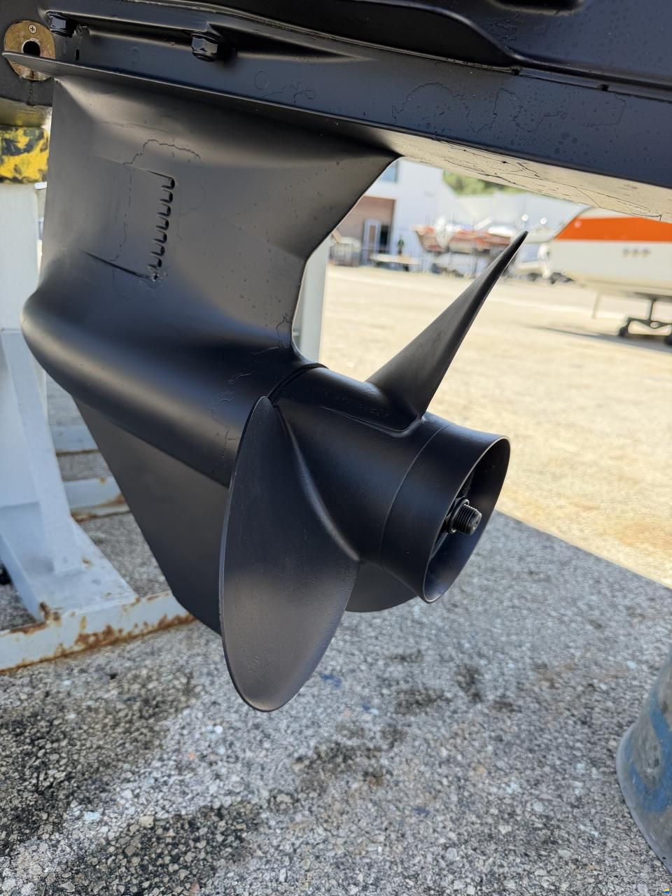 Glastron GT 229