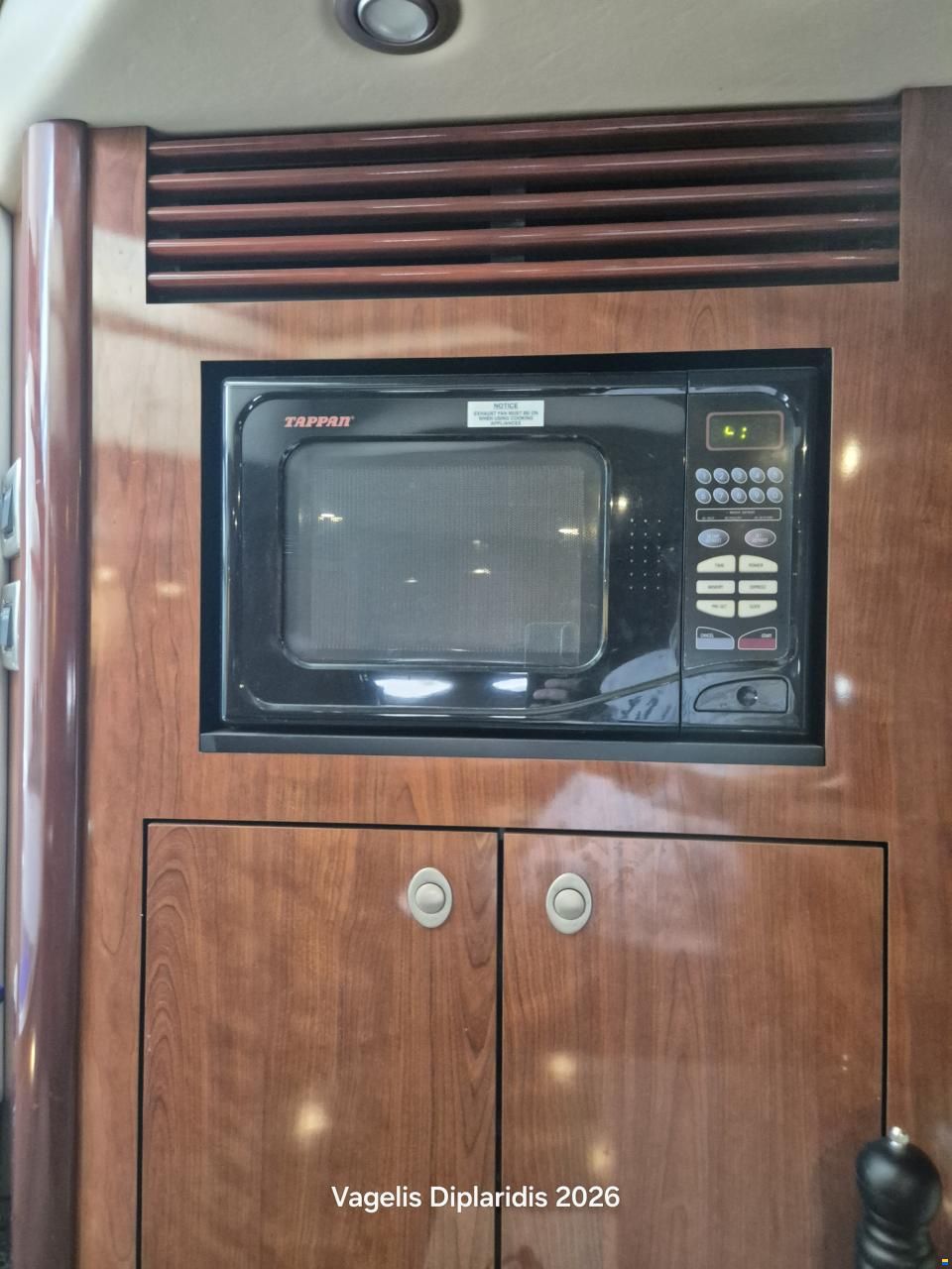 Sea Ray SUNDANCER 425