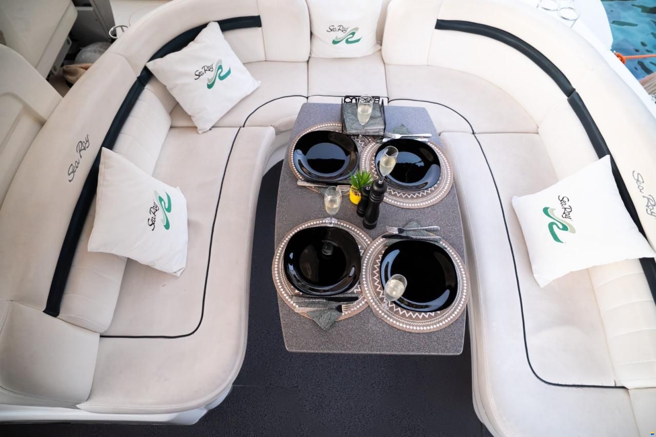 Sea Ray SUNDANCER 425
