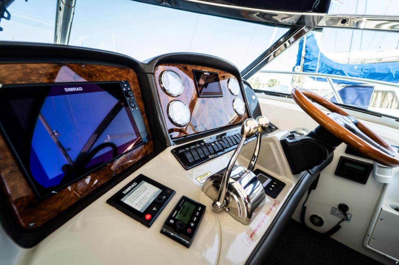 Sea Ray SUNDANCER 425