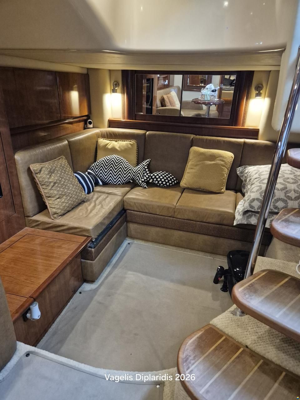Sea Ray SUNDANCER 425