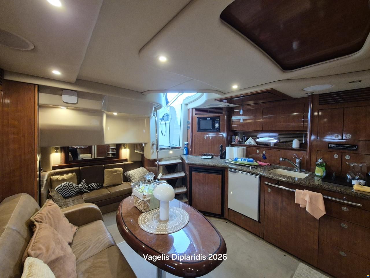 Sea Ray SUNDANCER 425