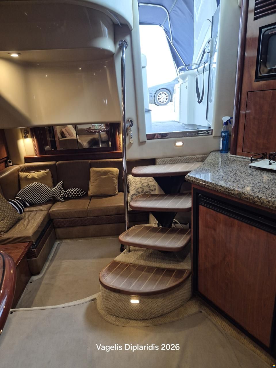Sea Ray SUNDANCER 425