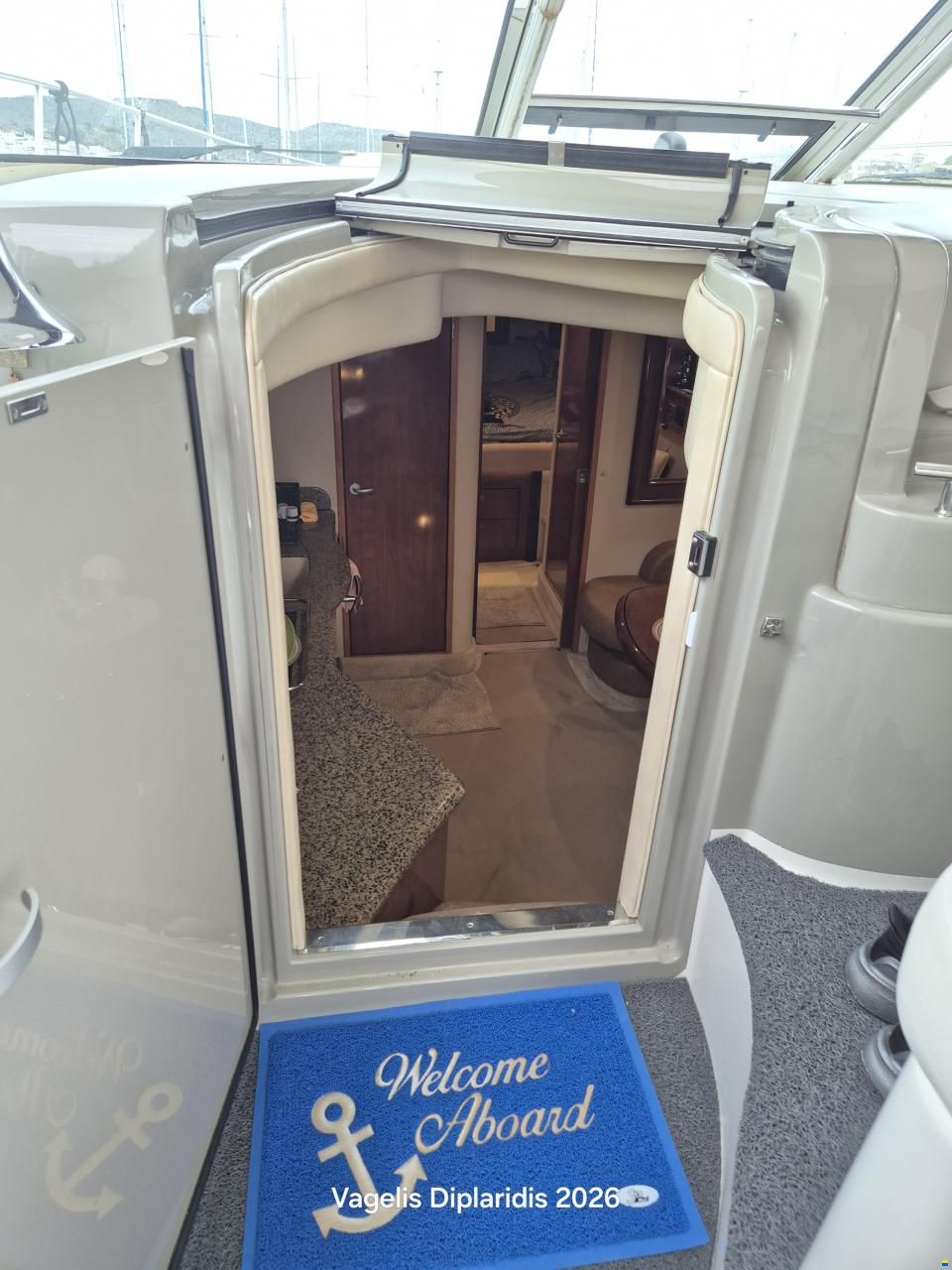 Sea Ray SUNDANCER 425