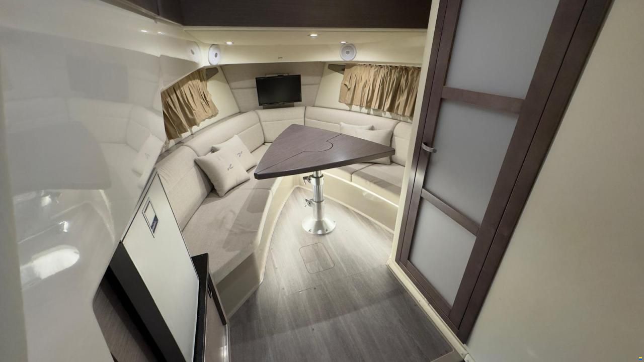 Sea Ray 320 Sundancer