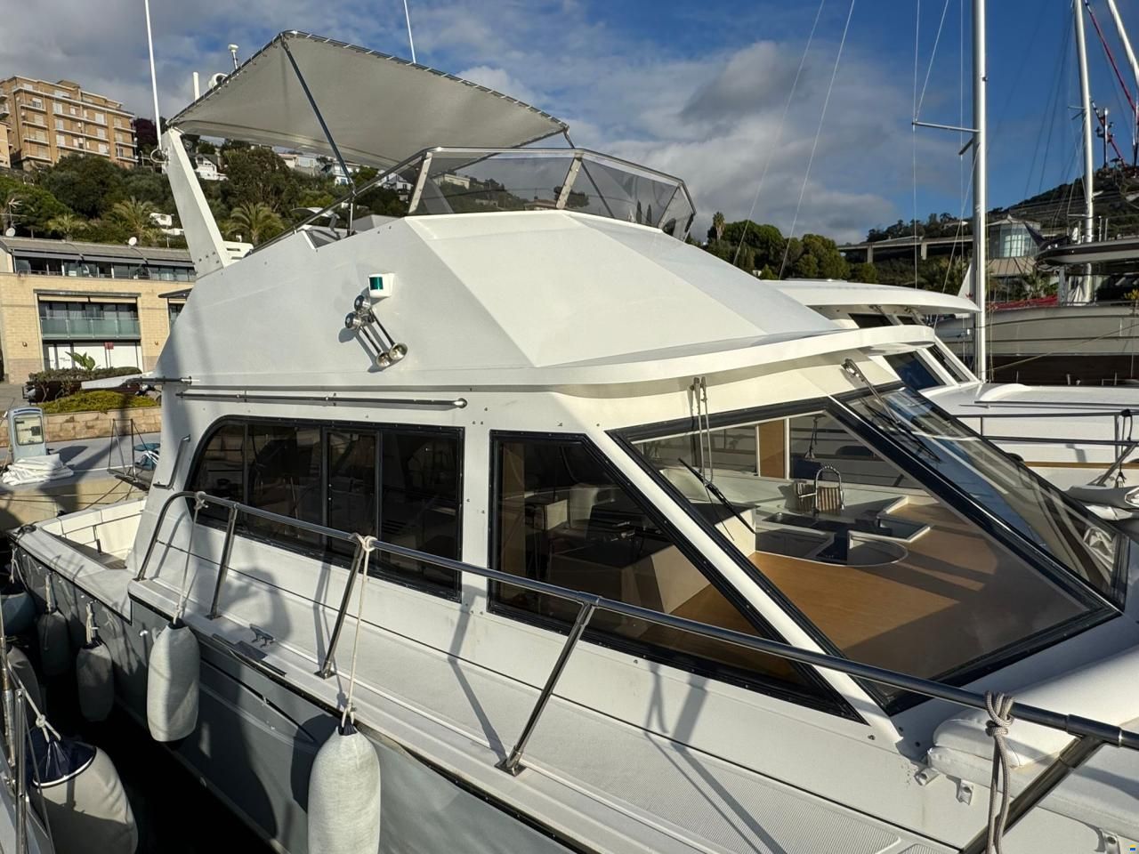 HI-Star 52 Fly