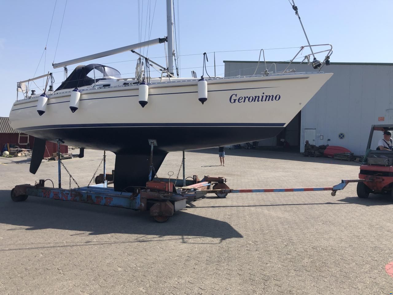 Hanse 331