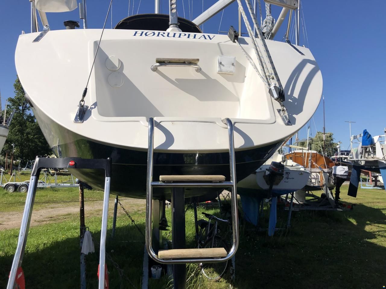 Hanse 331