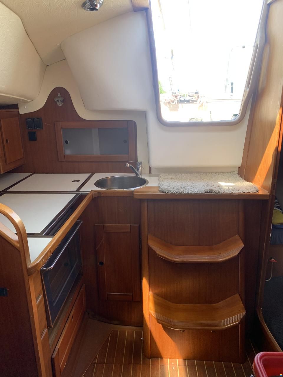 Hanse 331