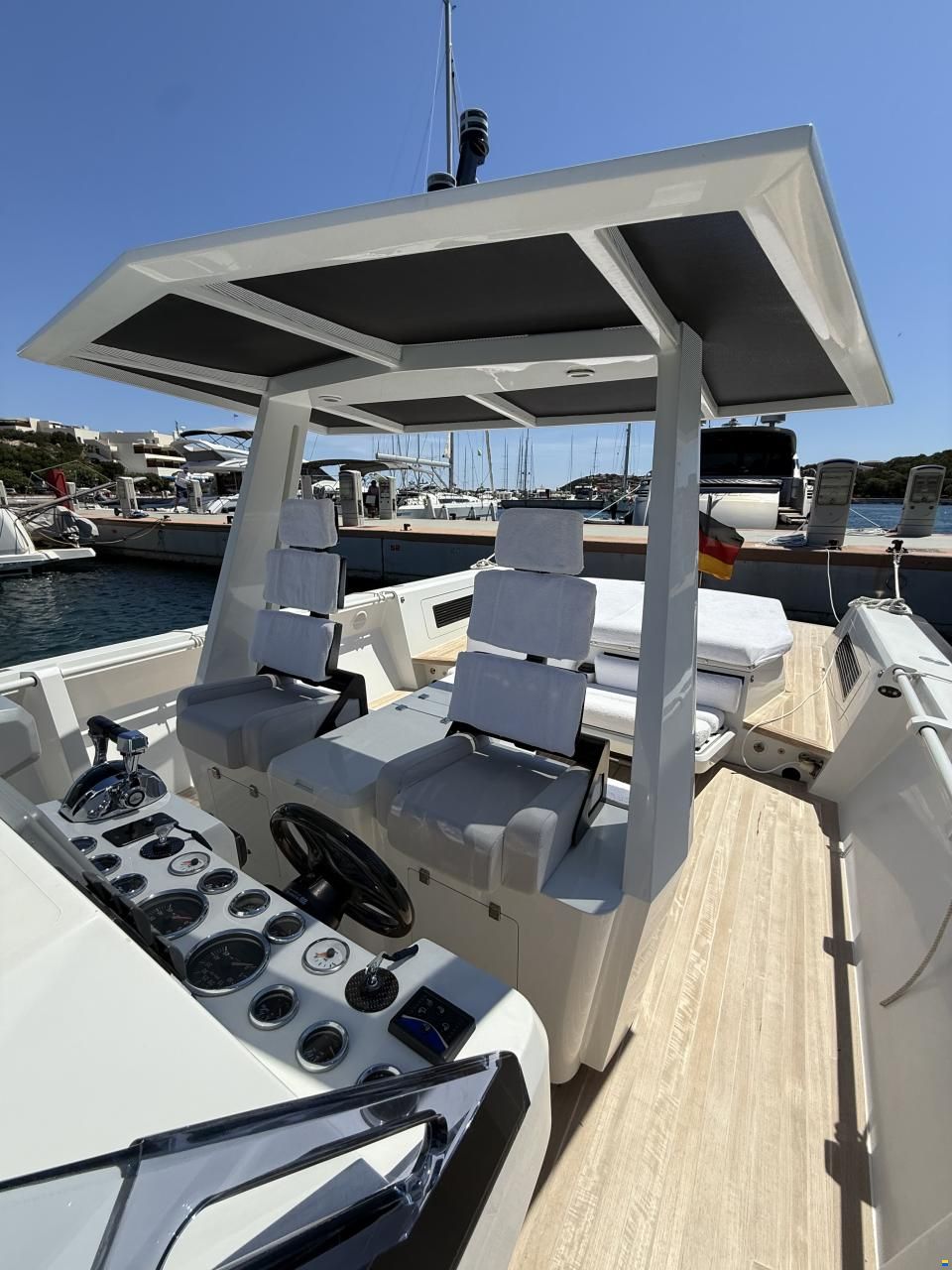 Wally Tender 44