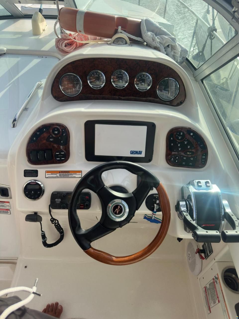 Sea Ray 335 Sundancer