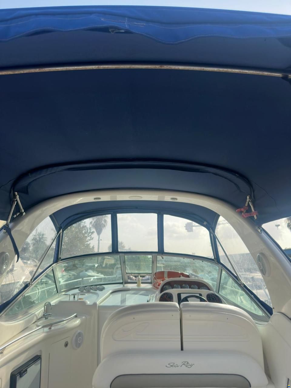 Sea Ray 335 Sundancer