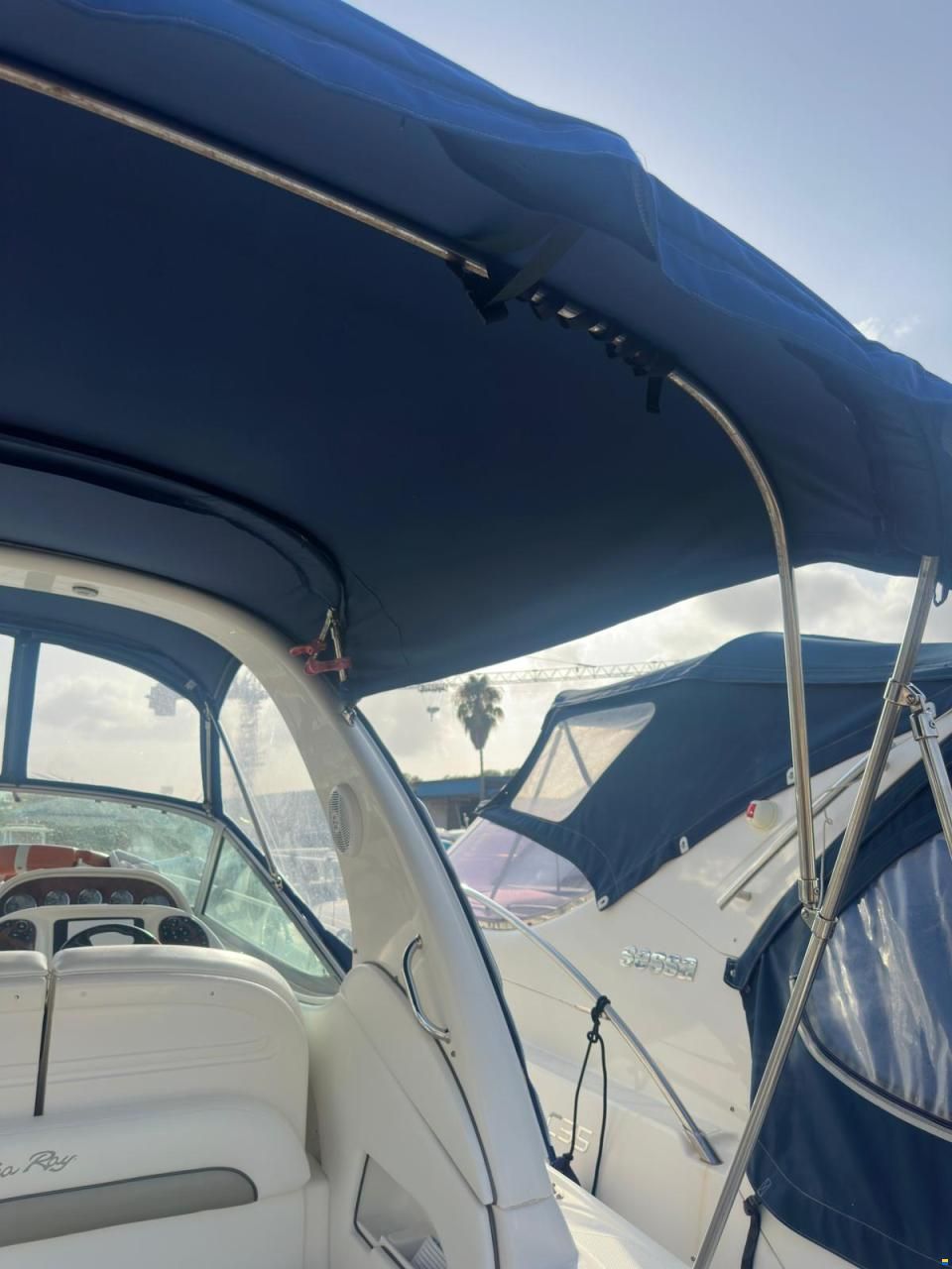 Sea Ray 335 Sundancer